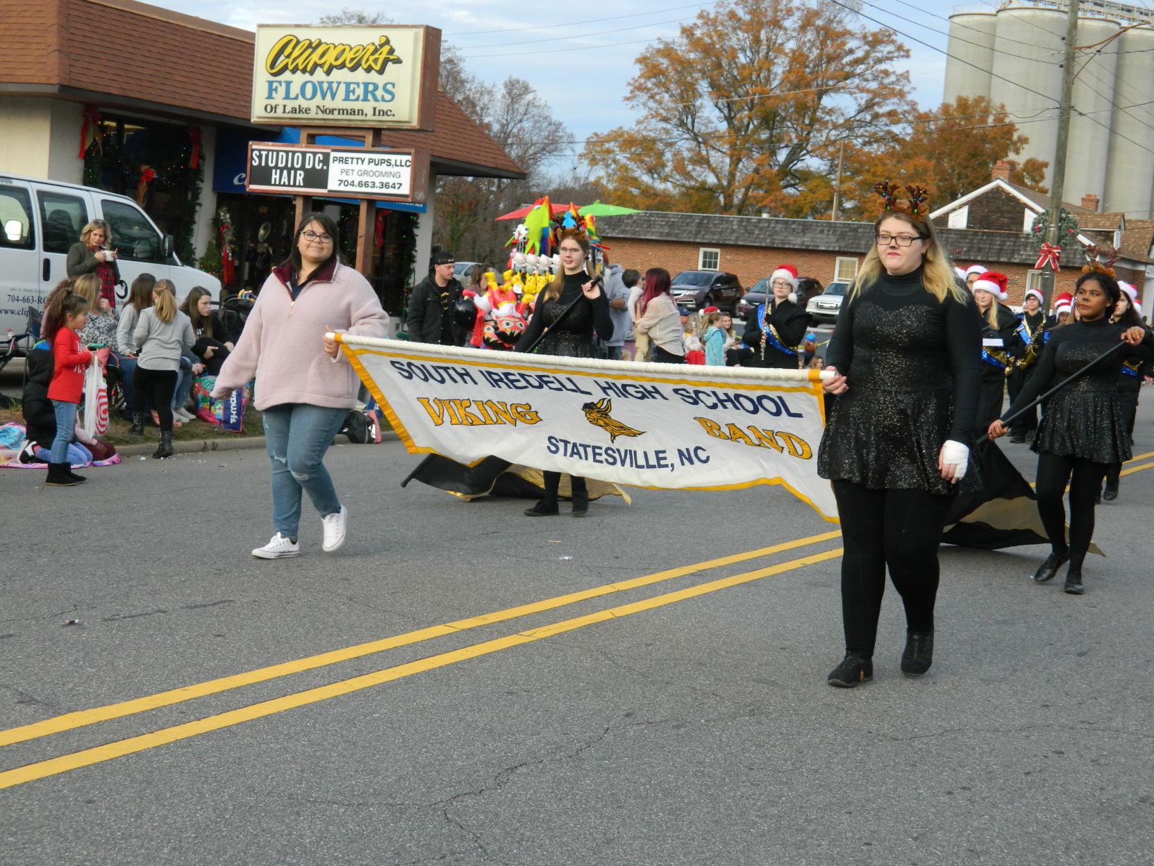 Mooresville Christmas Parade (389).JPG